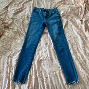 Size 2 American Eagle skinny jeans